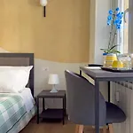Vatican Dolce Remy Rooms - Metro Cipro